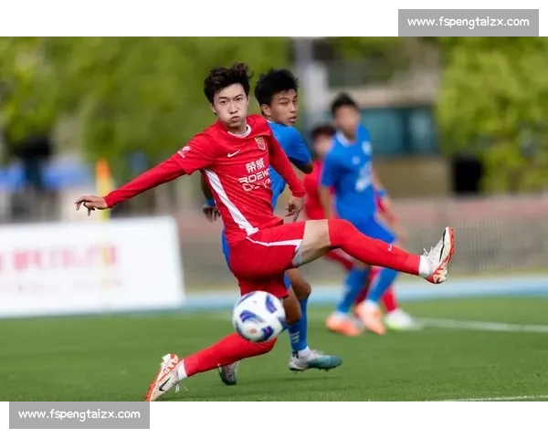 8 分钟闪击 + 3 纪录!李新翔刘若钒引爆海港梦幻开局 8 分钟闪击 + 3 纪录!李新翔刘若钒引爆海港梦幻开局